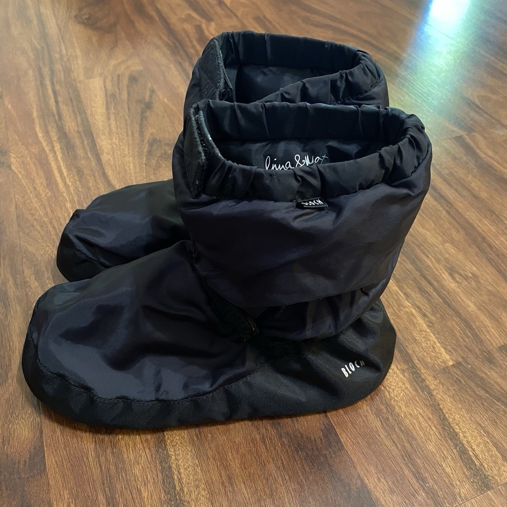 Bloch Linna And Max Warm Up Dance Booties Size Medium US 7-8.5 Black Adult